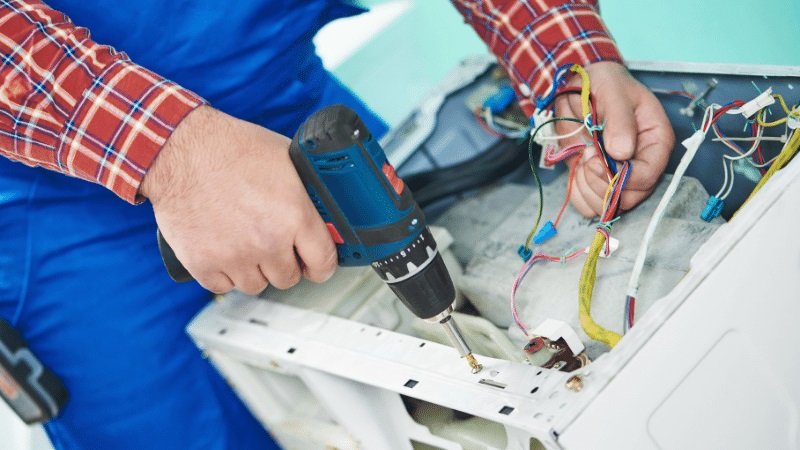 Başakşehir Toshiba Toshiba çamaşır makinesi kart tamiri – Su almama arızası orijinal parça ile giderildi. - Teknik servis örneği